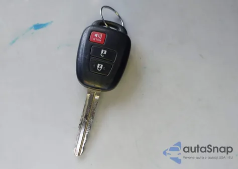 2015 Toyota Rav4 Le z USA, uszkodzony, nr VIN JTMBFREV2FD169843